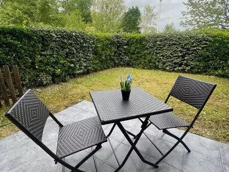 appartement t2 avec jardin  au calme