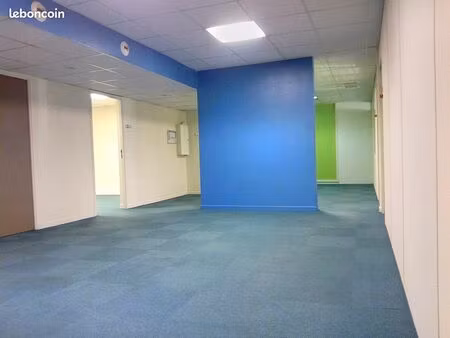 bureaux 300 m² champs-sur-marne