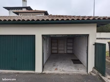 garage box fermé à louer – anglet (place lamothe)