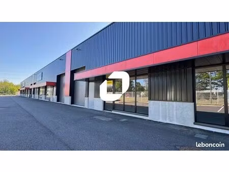 local d'activité 253 m²