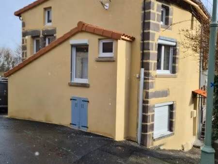 loue maison de bourg
