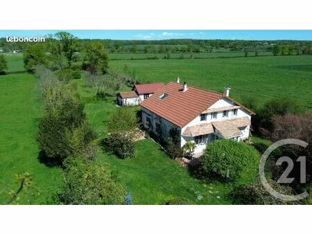 propriété 6 pièces 170 m²