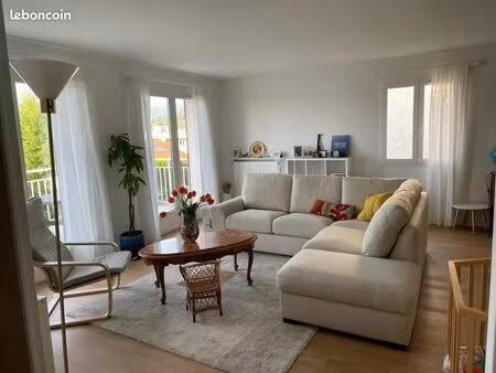 maison 6 pièces 136 m²