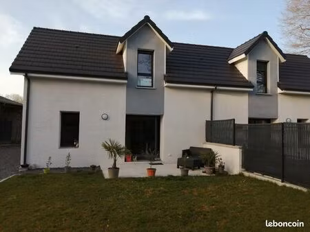 maison à la campagne