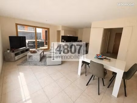 appartement 3 pièces 74 m²