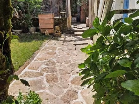 immeuble 4 pièces 180 m²