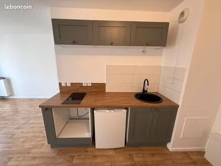studio 29m2 avec 2 places de parking