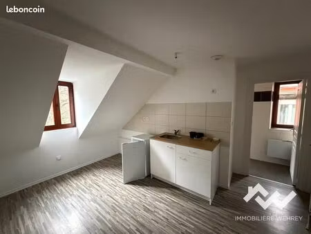 studio 1 pièce 27 m²