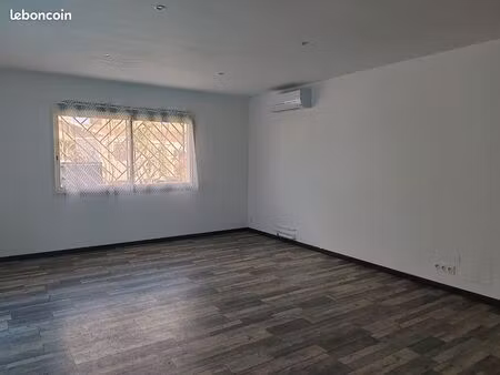 local commercial a louer ( et/ou logement)