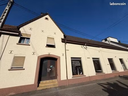 local commercial 270m2 / grand volume / projet à fort potentiel