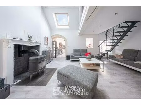 maison rénovée 5 pièce(s) 123.64 m2 patio et garage