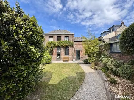 maison 5 pièces 130 m²