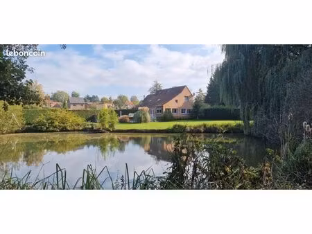 superbe maison avec étang