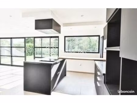 maison 4 pièces 120 m²