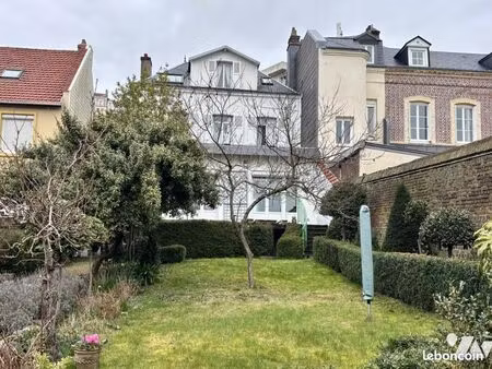 maison 6 pièces 161 m²