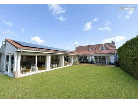dans la campagne de saint-amand  villa 6 chambres – 305 m² habitables – terrain 2.800 m² –