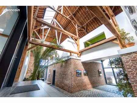 magnifique grange aménagée (architecte) de 242m2 sur une parcelle de 3016m2