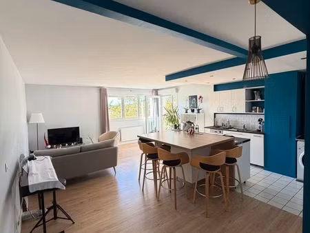 t2 lumineux sans vis-à-vis avec garage