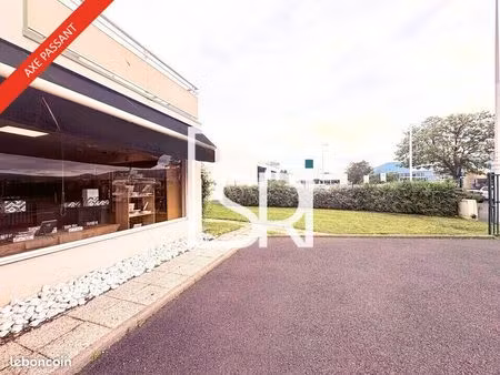 local commercial 635 m² aubiere