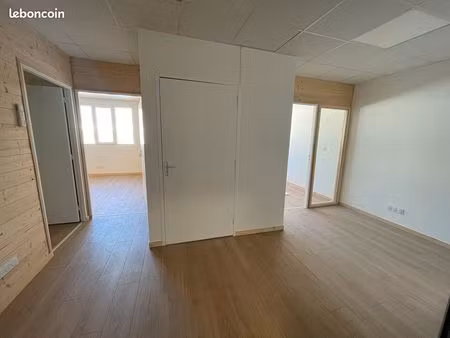 local commercial 55 m² clermont ferrand
