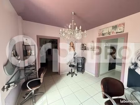 local commercial 61 m²