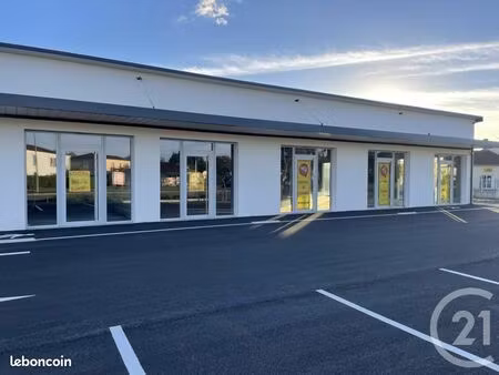 local commercial 150 m²