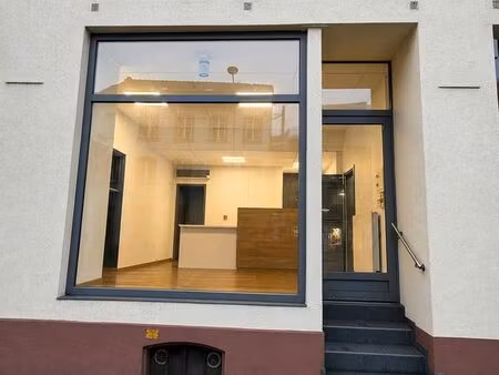 local commercial 28 m² – grande vitrine – axe très passant – saverne centre