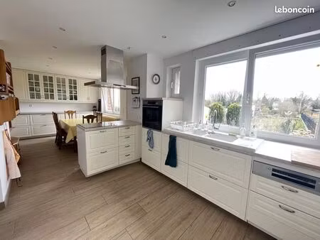 maison de ville 6 pièces 145 m²