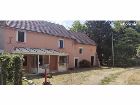belle maison 7 pièces 144m² sur terrain arboré 2500m²
