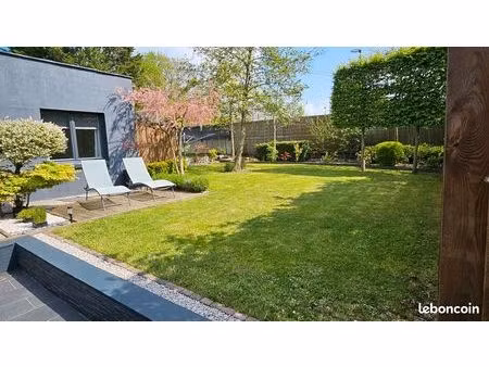 maison 4 chambres jardin garage sur neuville en ferrain