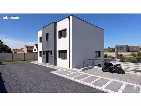 villa cubique d'architecte - volume  lumière & modularité