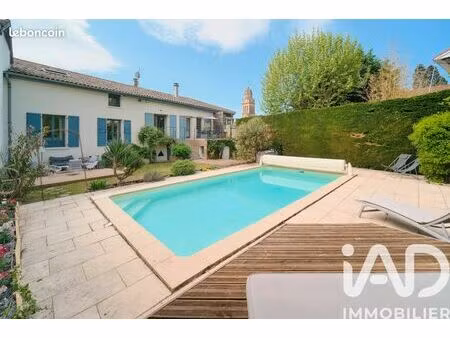 maison familiale 8 pièces 237 m²