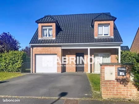 villa 4 pièces 94 m²