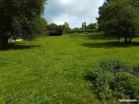 vend terrain à bâtir