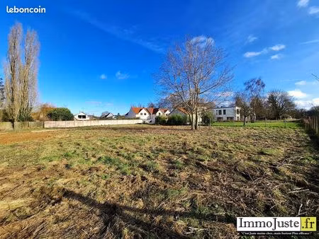 terrain 1285 m² gazeran