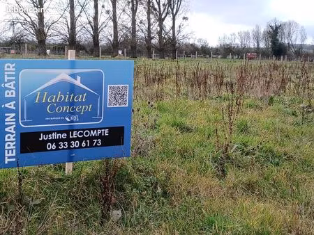 terrain 1 032 m² londinieres