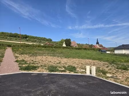 terrain 769 m² sauchay