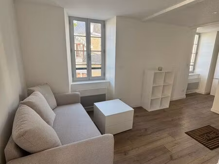location meublée- toutes charges comprises électricité   eau et wifi - idéal pour un étudi