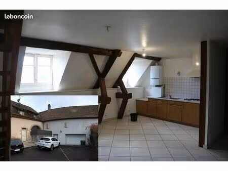 duplex f2/3 calme verdure proche centre-ville  parking