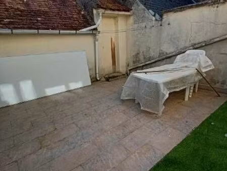 duplex 2 chambres 1 bureau