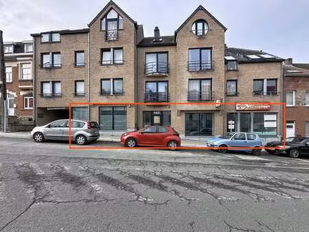 surface commerciale de ±300 m² à vendre - rdc