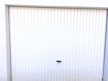 garage fermé /box