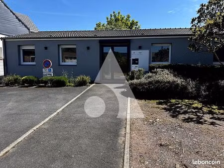 local commercial 11 m² fressain
