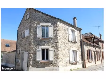 maison de ville t4   73m² hyper centre ablis