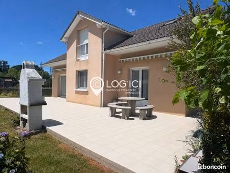 maison 6 pièces 143 m²
