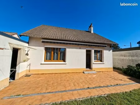 maison charmante et fonctionnelle avec jardin et garage – idéale pour une famille  un prem