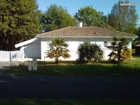 maison individuelle de 2009 à louer à l' année 81 m2