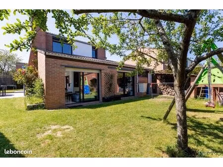 flers bourg: semi-individuelle familiale  garage et jardin sud