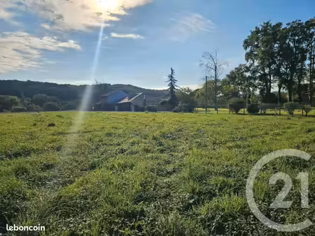 terrain 1 352 m² galan