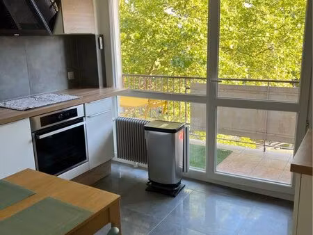 magnifique studio meublé terrasse